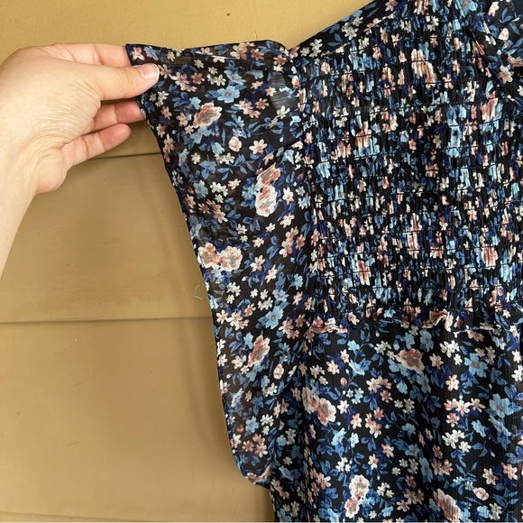 Tamara H. Floral Short Sleeve Blouse - Size 1x - Modest Office Spring - Picture 2 of 6